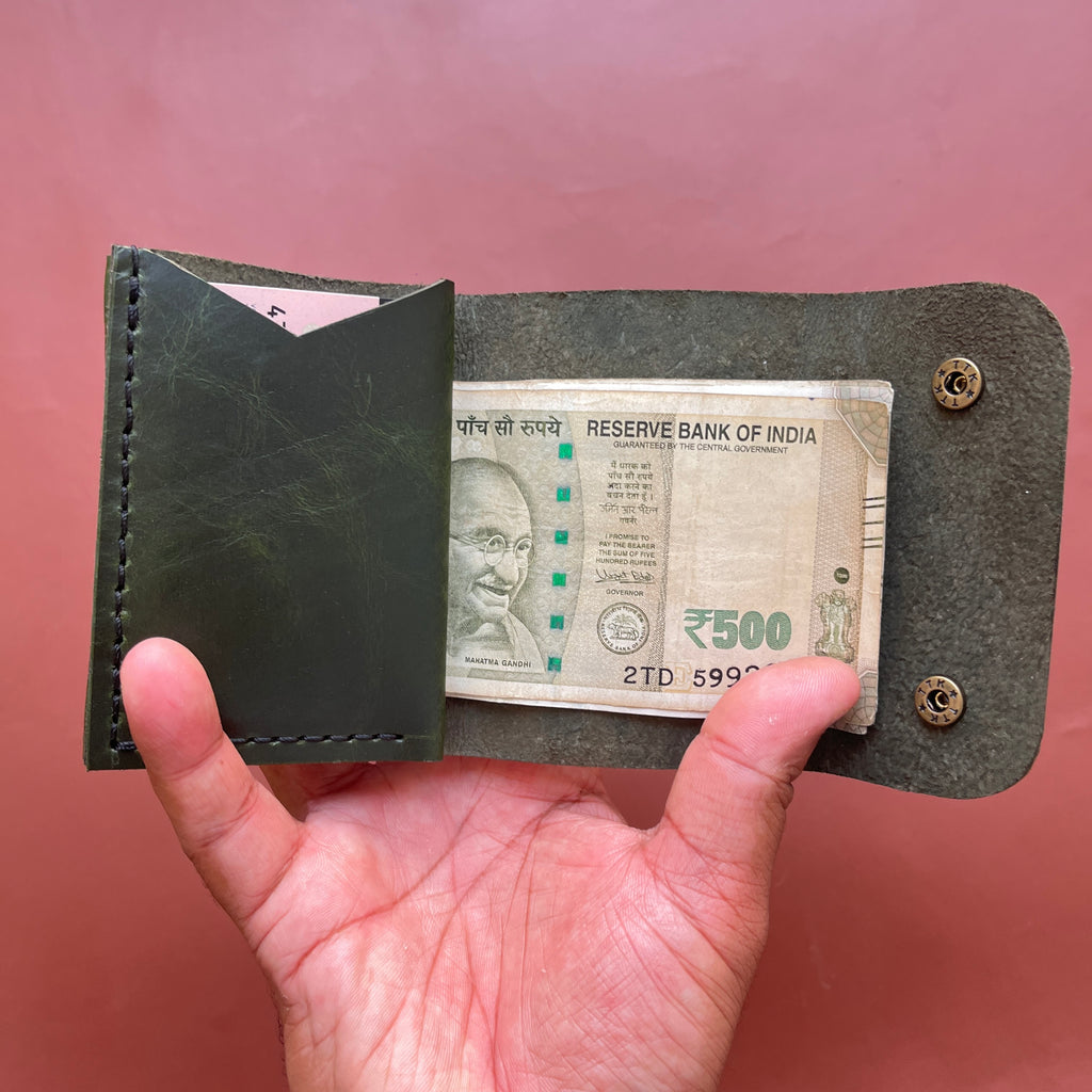 The KissClip wallet